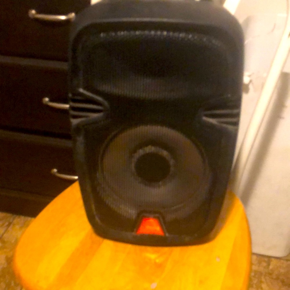 Ibastek Portable speaker Black